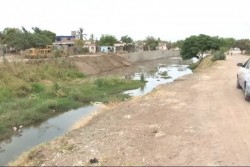 Continúa limpieza de arroyos y canales para prevenir inundaciones