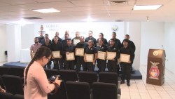 Reconoce la pgje a 27 policias de investigación