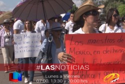 Marchan en contra de la reforma educativa