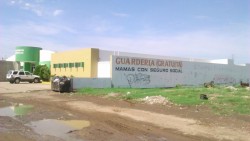 Solicitan limpieza de lotes baldíos a un lado de Estancia Infantil en Fracc. Antonio Nacayama