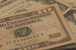 Alza del dólar impactará en breve en la economia nacional