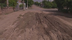 Raspan calle en la Díaz Ordáz y ahora se encharca el agua de lluvia