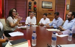 Sostienen reunión Delegada de Infonavit y Presidente Municipal, para analizar el problema de vivienda en Mazatlán.