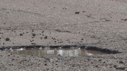 Brigadas realizan trabajos de mantenimiento preventivo y correctivo de baches