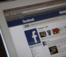 Mark Zuckerberg: "El lunes, una de cada siete personas en el mundo usó Facebook"..
