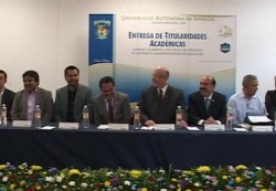 Entrega Rector de la UAs titularidades académicas en la FACEAM.