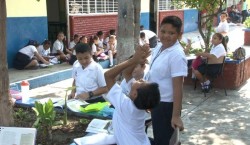 El calor ya dejó estragos entre estudiantes que presentan síntomas de deshidratación en escuela primaria de Mazatlán.