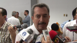 No bajan los recursos para la modernización del puerto: Aarón Irizar