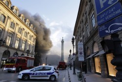 Detienen a sospechoso de provocar incendio en París