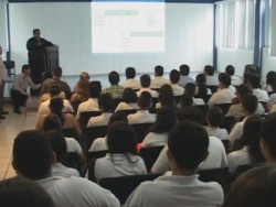 Escuelas incorporadas al programa de Educación Tencológica e Industrial, rinden cuentas e informe de actividades.