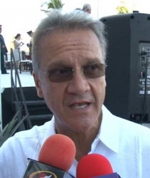 Con una asistencia que superó las expectativas de las autoridades, se realizó con éxito el Grito de Independencia en Mazatlán.