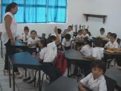 ¡Estudiantes y maestros reanudan clases sin contratiempos!