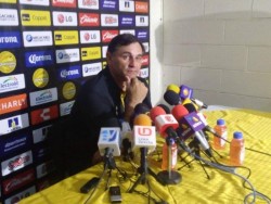 Carlos Bustos queda fuera de Dorados
