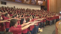 Toman protesta a jóvenes instructores de CONAFE.