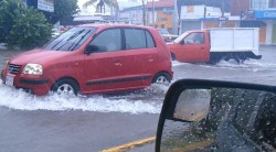 Con el registro de las fuertes lluvias en Mazatlán las inundaciones no se hicieron esperar.