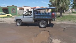 Calles del fraccionamiento Capistrano completamente destrozadas