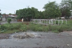 Hasta televisores arrastró el arroyo en la Colonia 7 Gotas