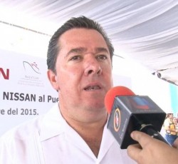 Para noviembre podría estarse aperturando circulación vehicular en puente a desnivel de la salida al sur: García Fox.
