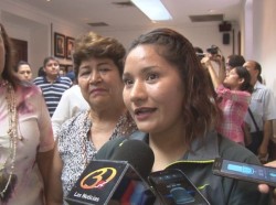 Kasandra Aguiñaga con honores en ESEF-UAS