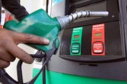Impuesto a la gasolina será fijo el próximo año