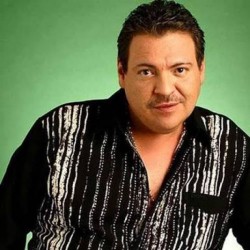 El cantante Julio Preciado permaneció 4 horas en el penal de Mazatlán, salió bajo fianza.