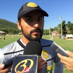 Luis Michel portero de Dorados fue clave en el empate con Tigres