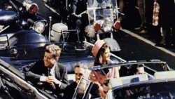 Subastan placas del coche donde murió JFK