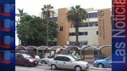 Algunas instituciones médicas laboran normal otras con guardias