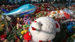 Expertos inspeccionan fragmentos del avión ruso siniestrado en Egipto