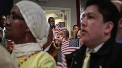 EU podría deportar a 5 millones de inmigrantes
