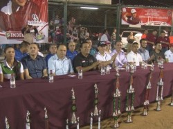 Inauguran con 55 equipos el softbol del PEME