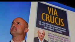Autor de libro con documentos reservados rechaza testificar en el Vaticano