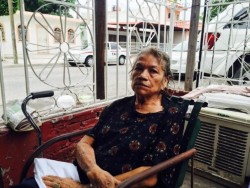Beneficiaria del 70 y más acudió a recoger su televisor digital y resultó que otra persona ya lo había recogido