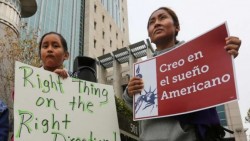 Obama pide al Supremo frenar deportación de 5 millones de indocumentados