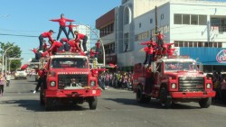 Se realiza el desfile cívico deportivo por el 105 aniversario de la revolución