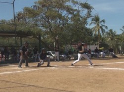 Bazua se enfila a playoffs en el softbol "BR"