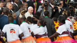 El papa Francisco llega a Kenia