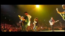 Niños mexicanos tocan en concierto de U2