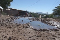 Fugas de aguas negras en la colonia Lomas del Magisterio
