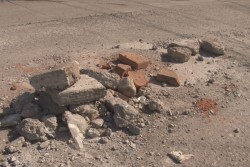 Arreglan alcantarilla en Fraccionamiento Jardines del Valle
