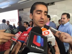 Siguen en pláticas Jimmy Ruiz y Ayuntamiento