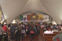 Festejan el Día de la Virgen de Guadalupe.