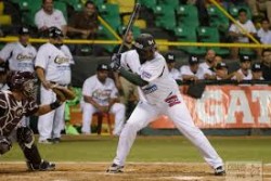 Tomateros solo divide con los Cañeros