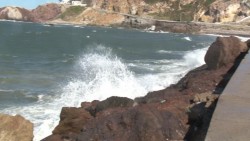 ¡Fuerte marejada y vientos se registran en Mazatlán!