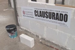 No cumplió constructora con normatividad, no garantiza servicios públicos.