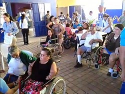 Realizaron la adaptación y entrega masiva de sillas de ruedas