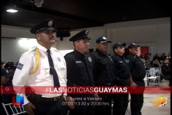 Entregan ascensos a policías de Guaymas