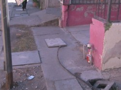 Cables de luz, están generando riesgo de accidente