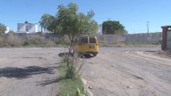 Baches problema que presentan vecinos del fraccionamiento villas del manantial