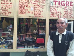 Mercado "Tierra Blanca" lucha por no desaparecer.